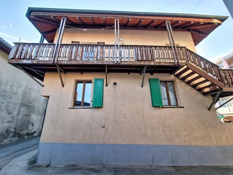 Saxon, lot de 2 immeubles de rendement, 11 appartements, 1 restaurant, 1 commerce, 9 pl. de parc (6)