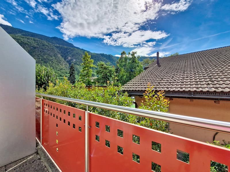 Grône, appartement de 2.5 pièces avec grand balcon et place de parc (14)