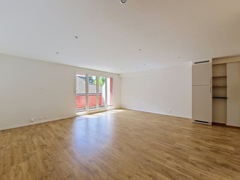 Grône, appartement de 2.5 pièces avec grand balcon et place de parc (12)