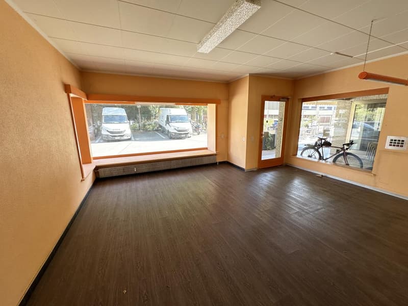 Sierre, local commercial avec sous-sol de 30 m2 aménageable sur demande au cœur de la ville (4)