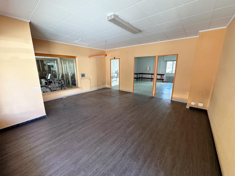 Sierre, local commercial avec sous-sol de 30 m2 aménageable sur demande au cœur de la ville (5)