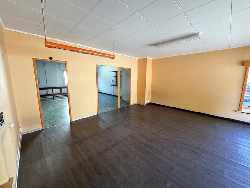 Sierre, local commercial avec sous-sol de 30 m2 aménageable sur demande au cœur de la ville (6)