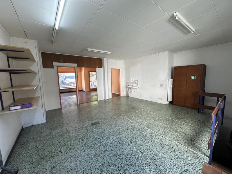 Sierre, local commercial avec sous-sol de 30 m2 aménageable sur demande au cœur de la ville (7)