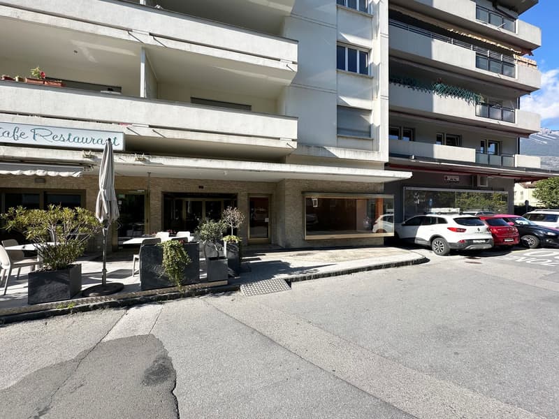 Sierre, local commercial avec sous-sol de 30 m2 aménageable sur demande au cœur de la ville (23)