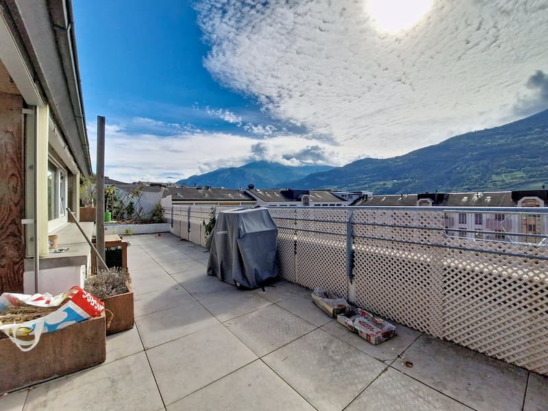 Sion, appartement de 4.5 pièces au centre-ville et proche de toutes les commodités (3)