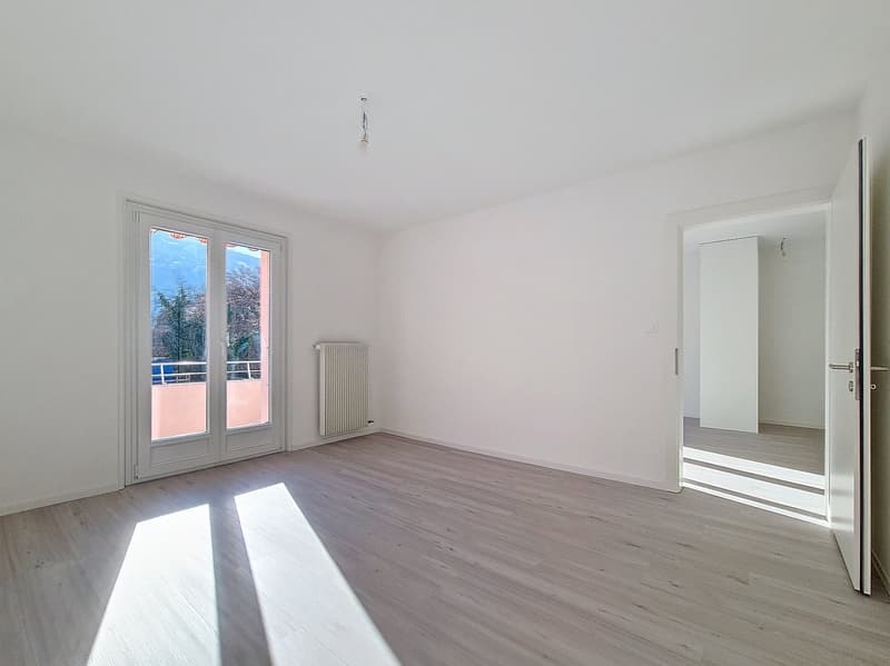 Sion, appartement de 3.5 pièces moderne de 80 m2 avec balcon au sud et place de parc (7)