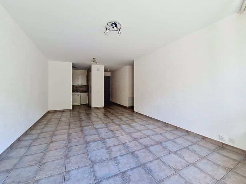 Sion, appartement de 3.5 pièces à l’ouest de la ville avec place de parc (3)