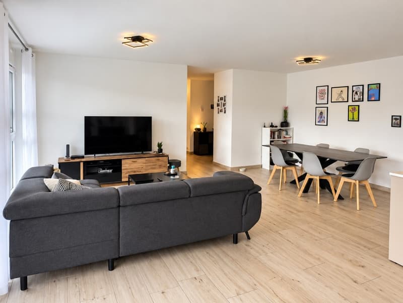 Sion, appartement de 4.5 pièces de 117m2 dans une résidence Minergie avec 2 pl. de parc intérieures (5)
