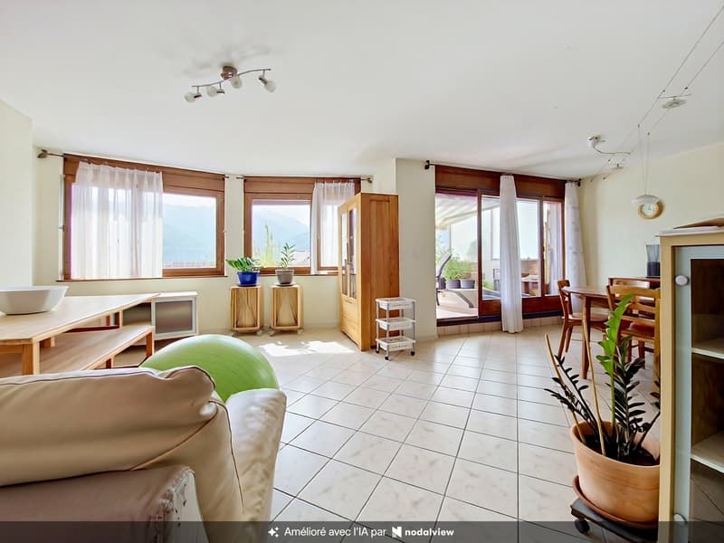 Erde, appartement de 4.5 pièces au centre du village avec 2 places de parc (4)