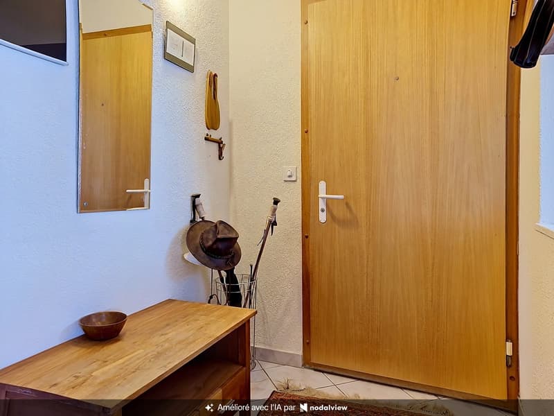 Erde, appartement de 4.5 pièces au centre du village avec 2 places de parc (9)