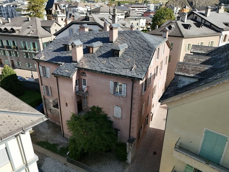 Sion, maison historique au cœur de la vieille ville composé de 5 appartements et 2 bureaux (2)