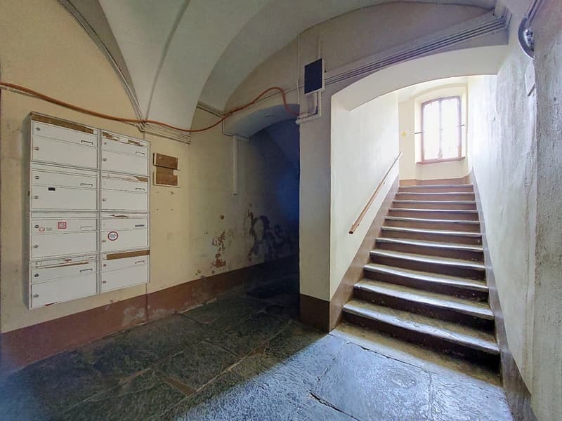 Sion, maison historique au cœur de la vieille ville composé de 5 appartements et 2 bureaux (5)