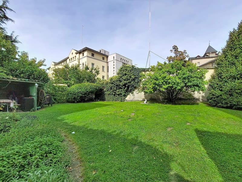 Sion, maison historique au cœur de la vieille ville composé de 5 appartements et 2 bureaux (36)