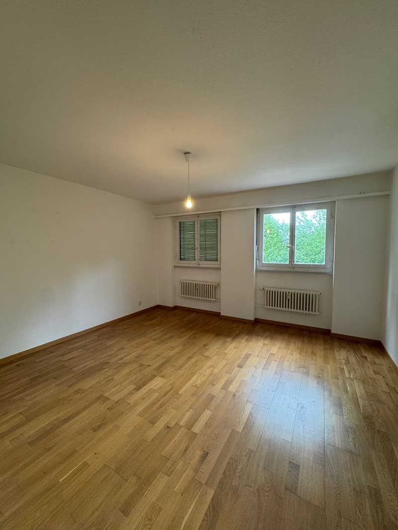 Attraktive 3.5-Zimmerwohnung im Erdgeschoss mit eigenem Gartensitzplatz (9)