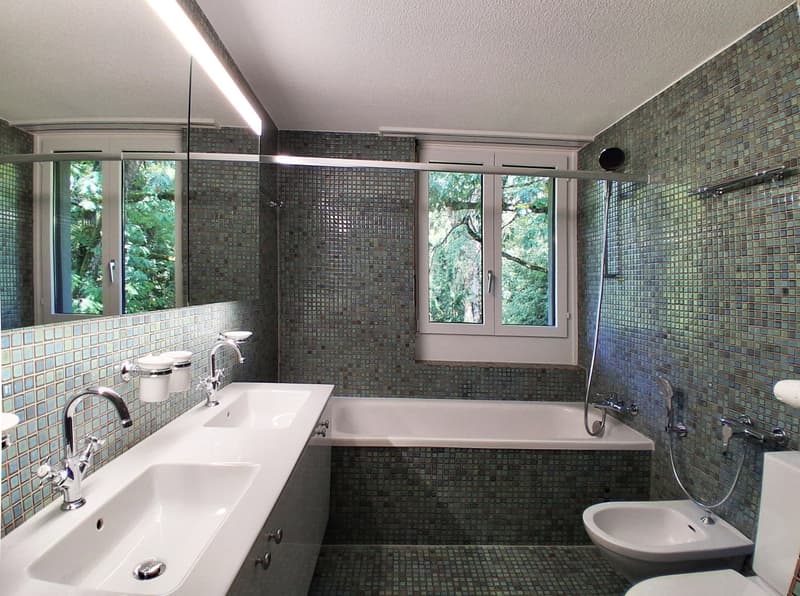 5.5-Zimmer in herrschaftlichem Haus mit grossem Balkon (12)