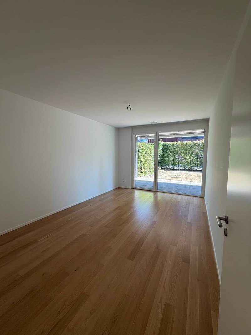 Luxuriöse & barrierefreie 4.5-Zimmer-Wohnung mit eigenem Garten (13)