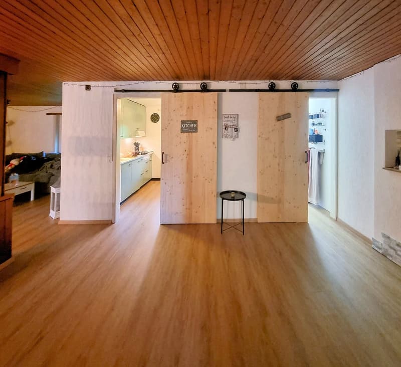 Charmant appartement 3.5 pièces avec grand balcon à Rüschegg Gambach (5)