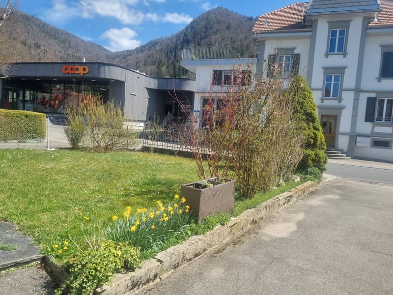Charmanter 3,5-Zimmer-Wohnung in Sonceboz-Sombeval (2)