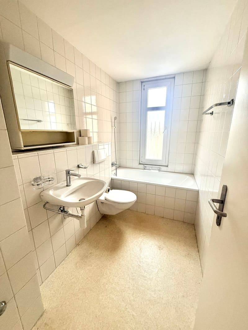 Apartment with 3.5 rooms and balcony (9)