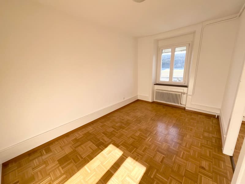 Appartamento con 4.5 locali e piccolo balcone (6)