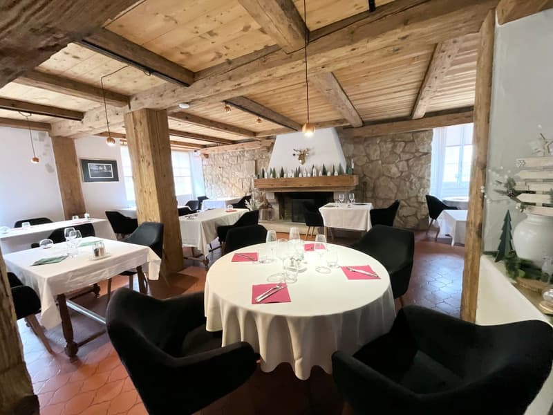 Ensemble alberghiero e ristorante con appartamento di servizio (5)