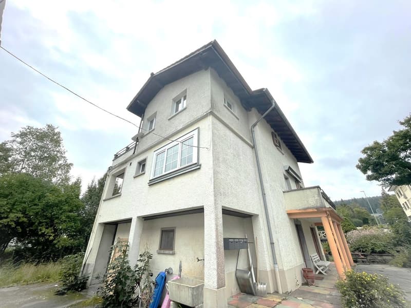 Casa unifamiliare con due appartamenti (4)