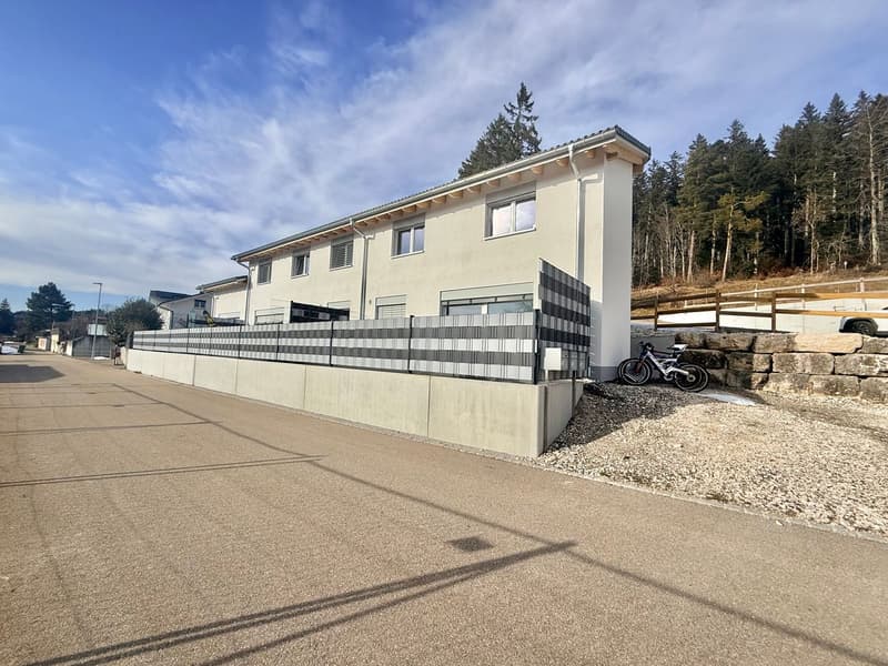 Charmant 3.5 pièces doté d'une terrasse spacieuse (13)
