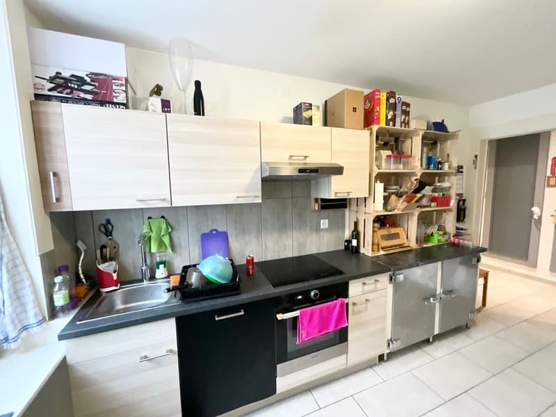 Ampio appartamento di 3 locali a La Chaux-de-Fonds (7)