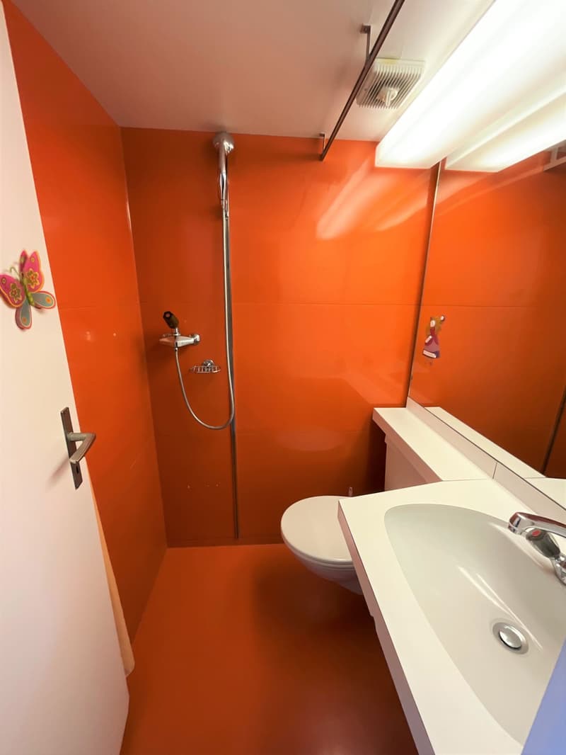 Camera arredata con bagno privato (2)
