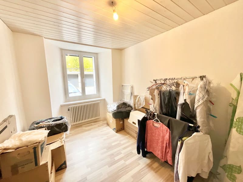Zweizimmerwohnung mit viel Licht im Erdgeschoss in Sonvilier (5)