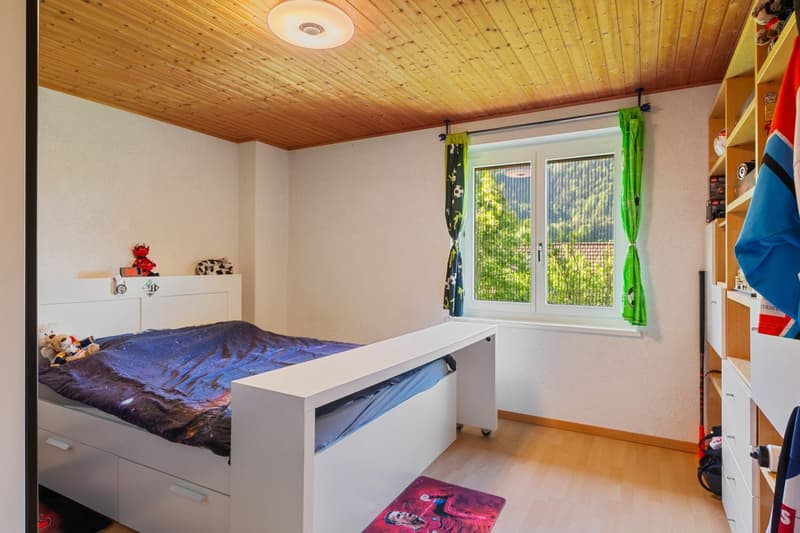 Charming individual house with large garden and open view (5)