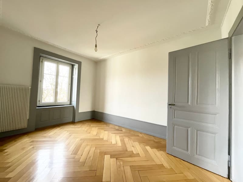 Three-room apartment with 1 large balcony (4)