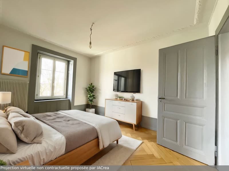 Three-room apartment with 1 large balcony (3)