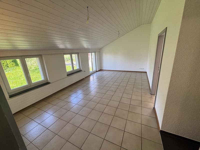 Appartement 2½ pièces entièrement rénové à Montfaucon (4)