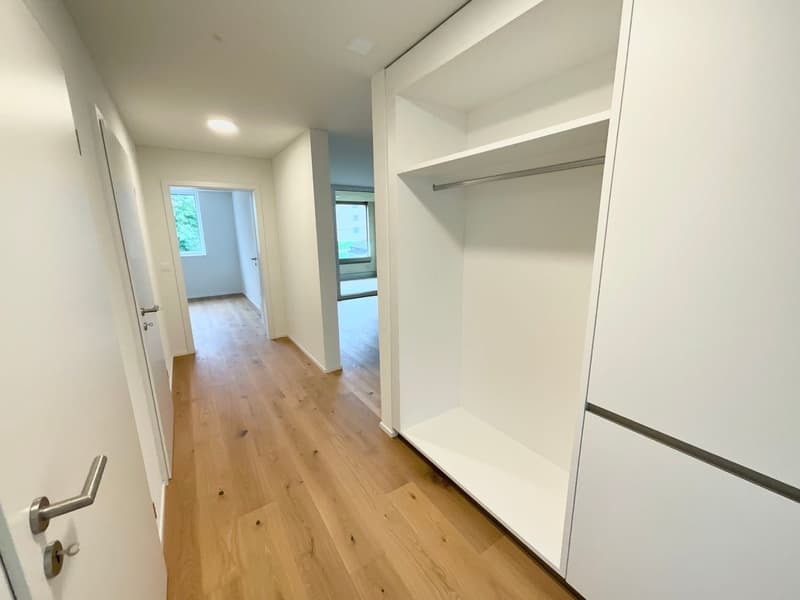 Appartamenti nuovi di 2.5 locali con loggia - Comfort moderno, sostenibilità e qualità della vita nel cuore del villaggio (6)