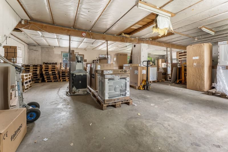 Locali artigianali e garage (6)