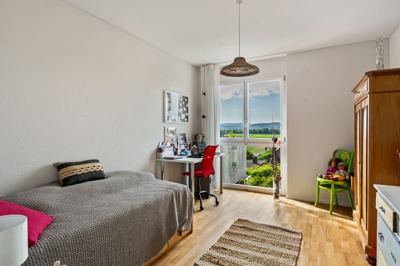 Zeitlose Eleganz trifft Wohnkomfort - 3.5-Zimmer-Wohnung in Meinisberg (10)