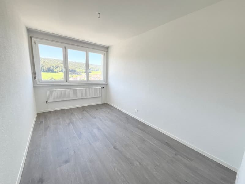 Bright 3-room apartment with panoramic view (5)