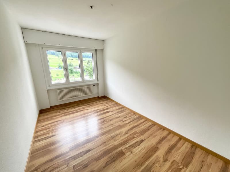 Beautiful bright 4.5-room apartment with balcony (8)