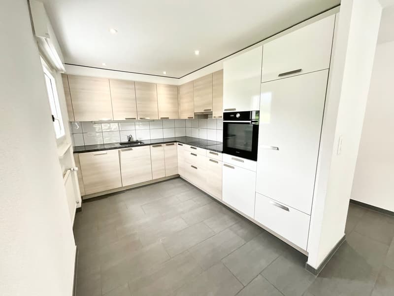 Beautiful bright 4.5-room apartment with balcony (1)