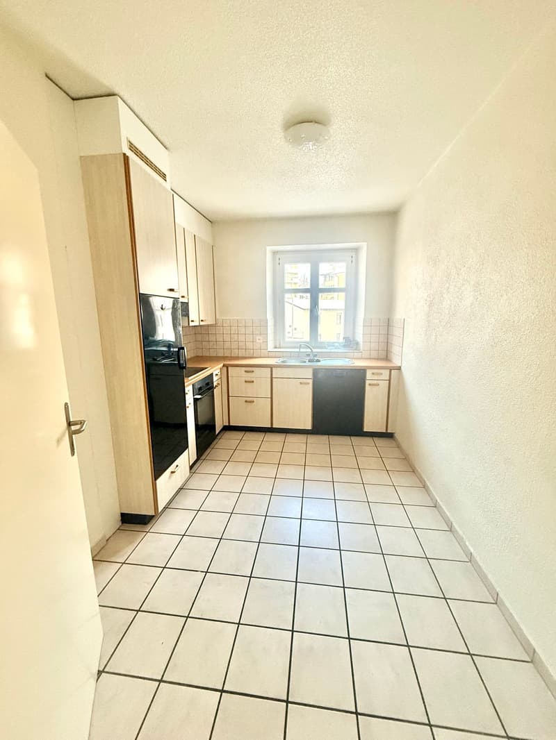 Apartment with 3.5 rooms and balcony (1)