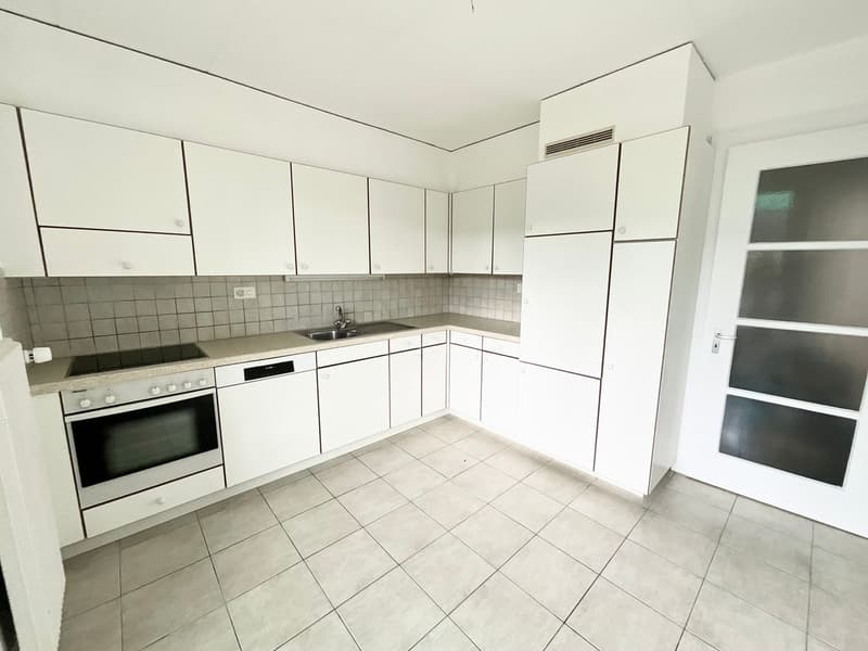 Charming 4-room apartment with large terrace in the heart of Tramelan (3)