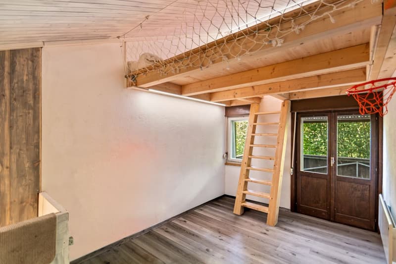 Un refuge au coeur des crêtes jurassiennes 2'520 m² de nature (6)