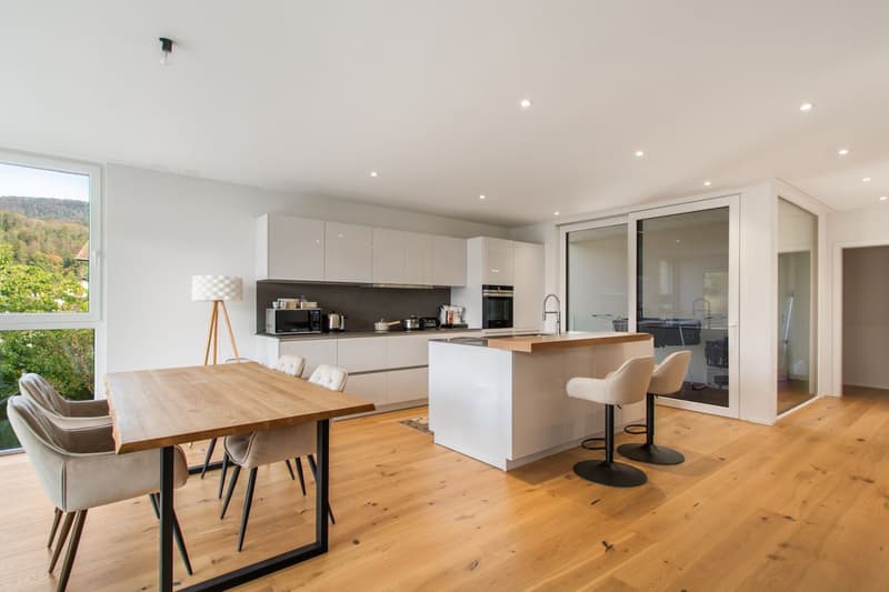 Develier - Spacieux appartement de 5.5 pièces avec balcon et loggia (3)
