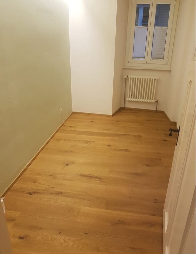 Charmante 3.5-Zimmer-Wohnung im Altbau in Brig-Glis – sofort verfügbar! (3)