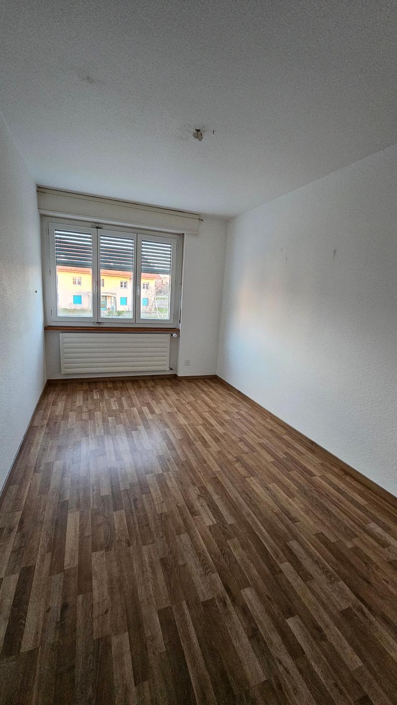 Bello e spazioso appartamento di 4,5 locali al 1° piano (4)