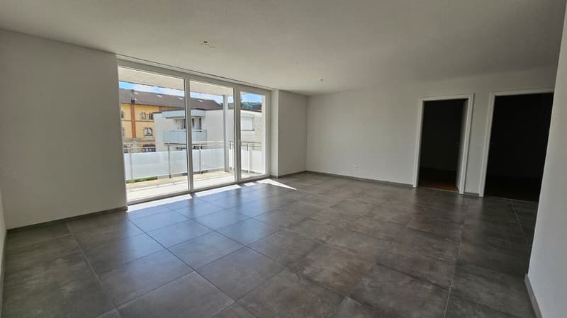 Geräumige 4,5-Zimmer-Wohnung im 1. Stock (2)