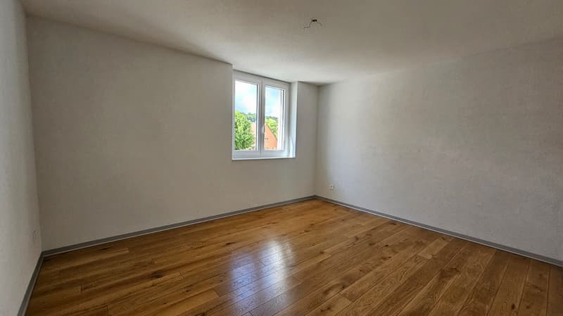 Geräumige 4,5-Zimmer-Wohnung im 1. Stock (10)