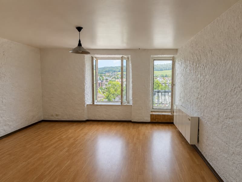Incantevole appartamento di 2.5 locali di 40m2 al 2° piano nel cuore della vecchia città in un quartiere tranquillo (3)