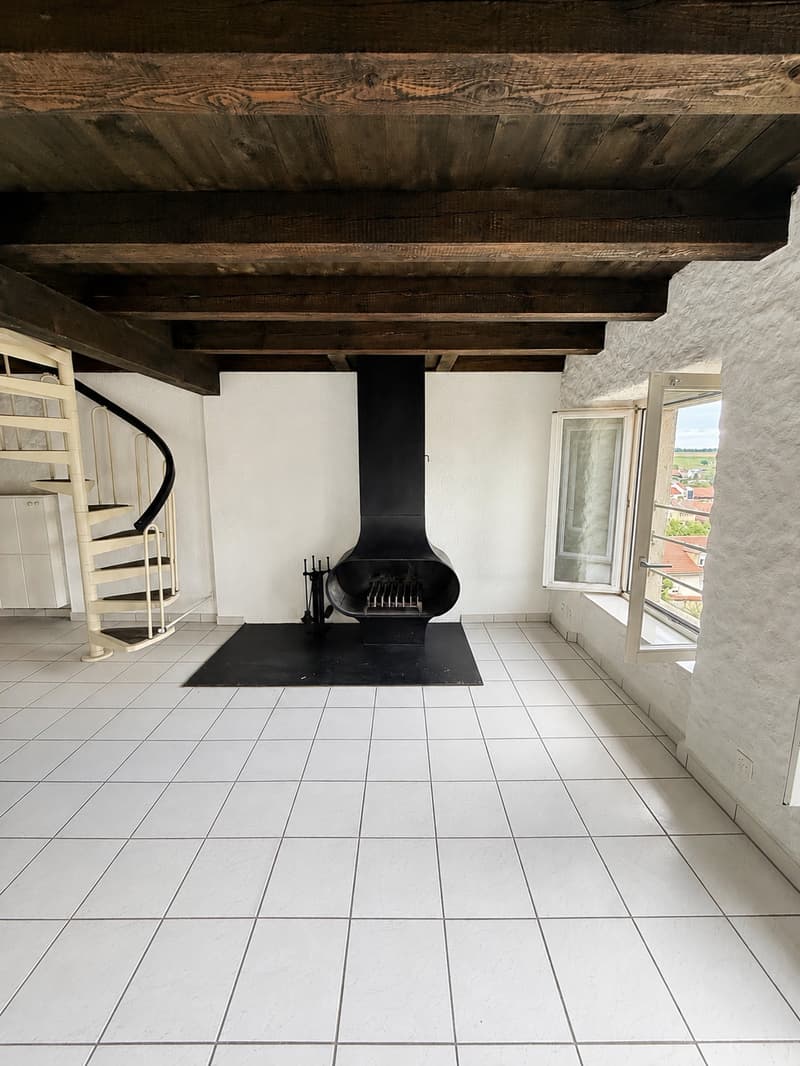 Beautiful 2.5-room duplex on the 3rd floor in the heart of the old town (2)
